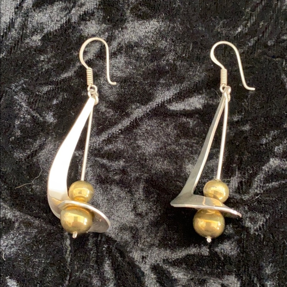 Latasia & Co drop earrings sterling silver